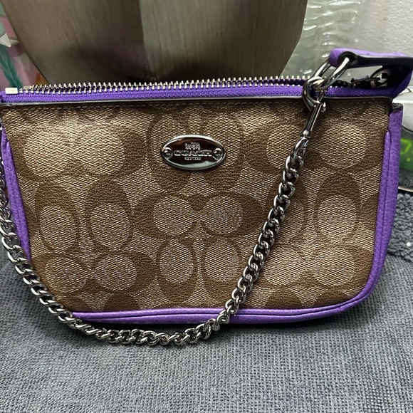 Coach Tan and Purple shoulder bag - Picture 1 of 9